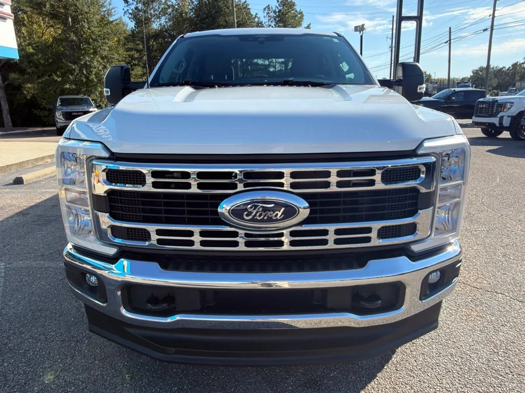 Used 2026 White Ford XL image 8