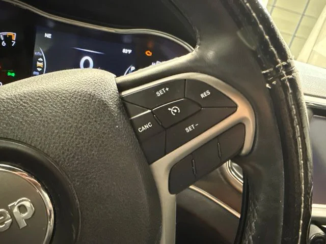 Used 2018 Black Jeep Limited image 24