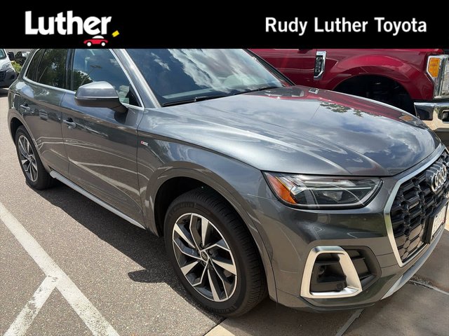 2022 Audi Q5 S line Premium Plus