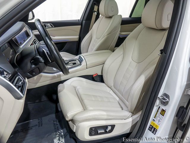 Used 2022 White BMW xDrive40i image 9