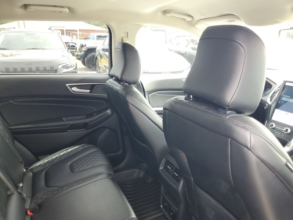 2024 Ford Edge Titanium - Photo 32