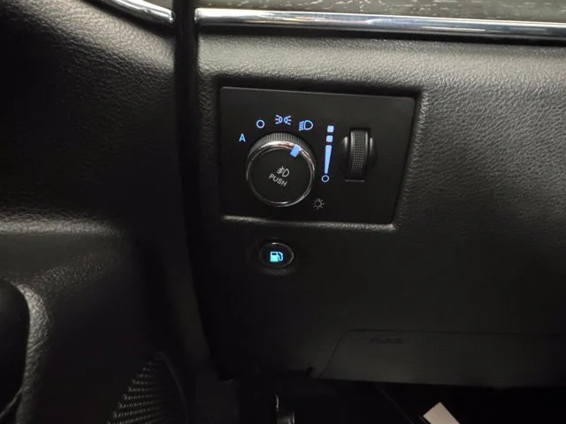 Certified Used 2018 Diamond Black Jeep Limited image 19