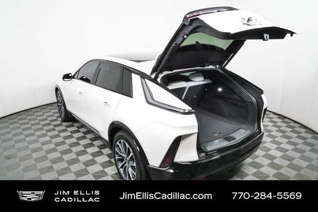 Certified Used 2024 Crystal White Tricoat Cadillac Sport 2 image 28