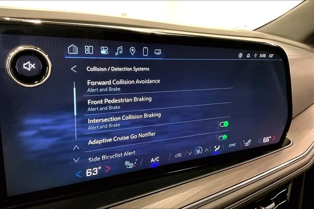 2025 Chevrolet Suburban Z71 - Photo 39