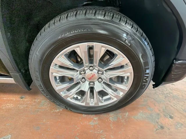 Used 2020 Onyx Black GMC Denali image 10