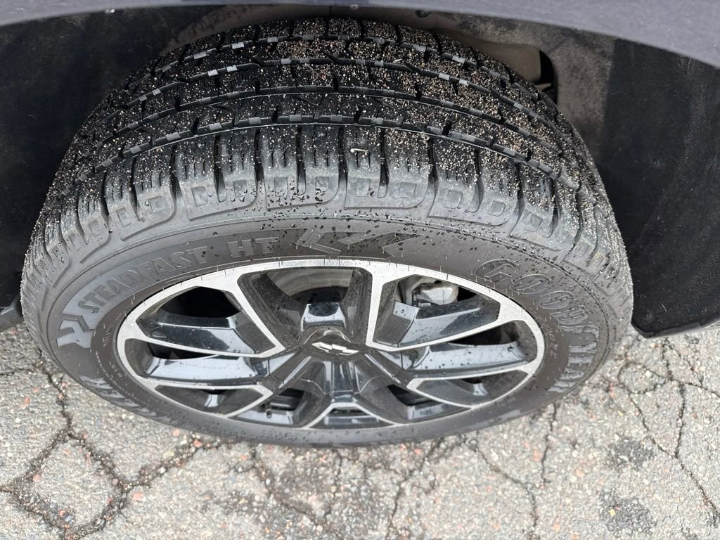 Used 2024 Dark Ash Metallic Chevrolet RST image 17