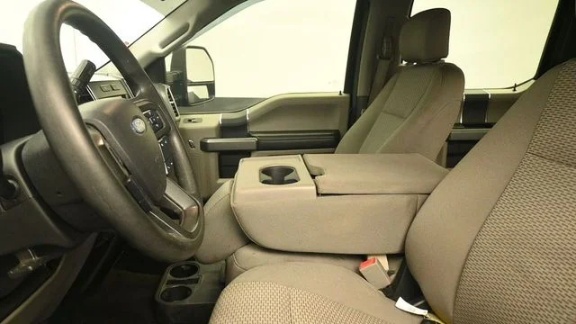 Certified Used 2020 Black Ford XLT image 24