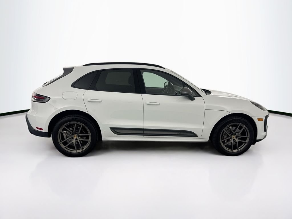Used 2023 White Porsche T image 4