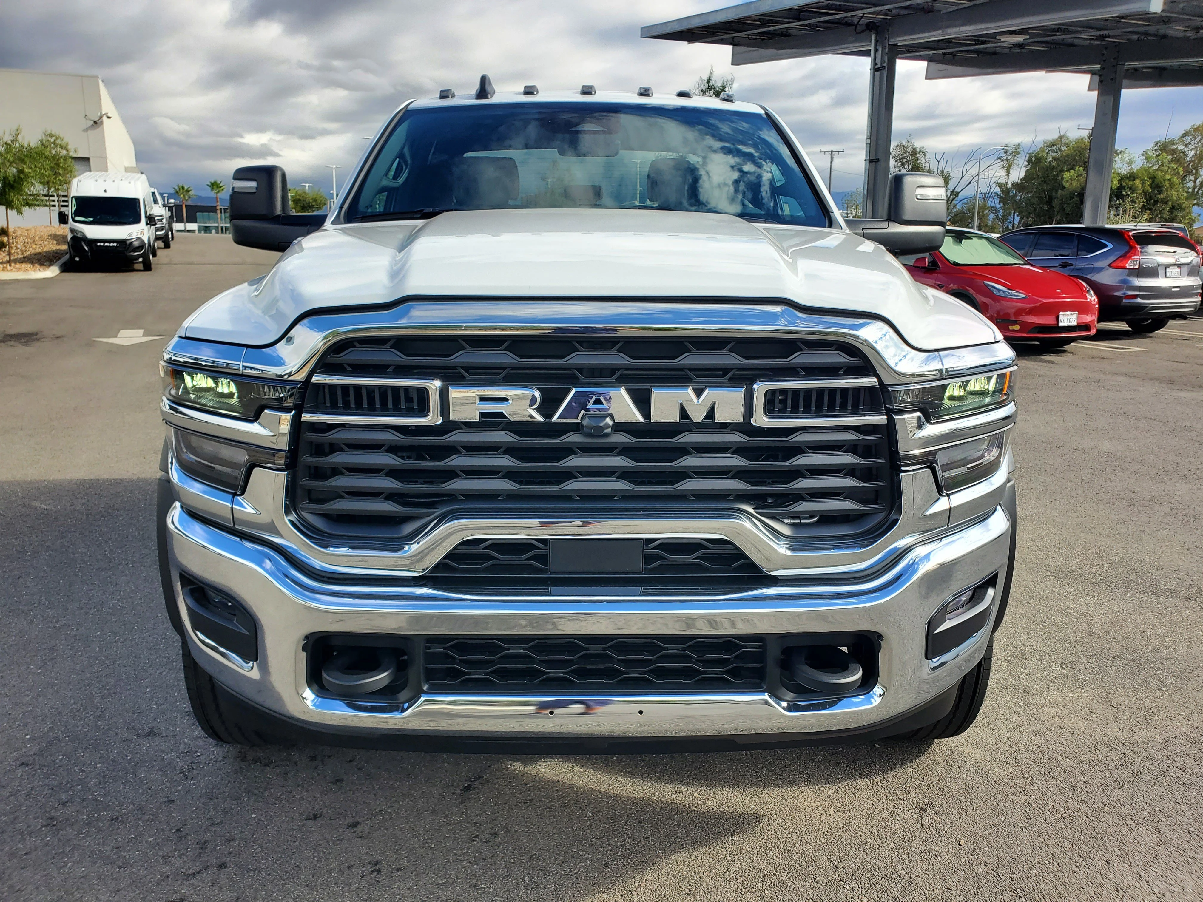 New 2026 Bright White Clearcoat RAM Tradesman image 9