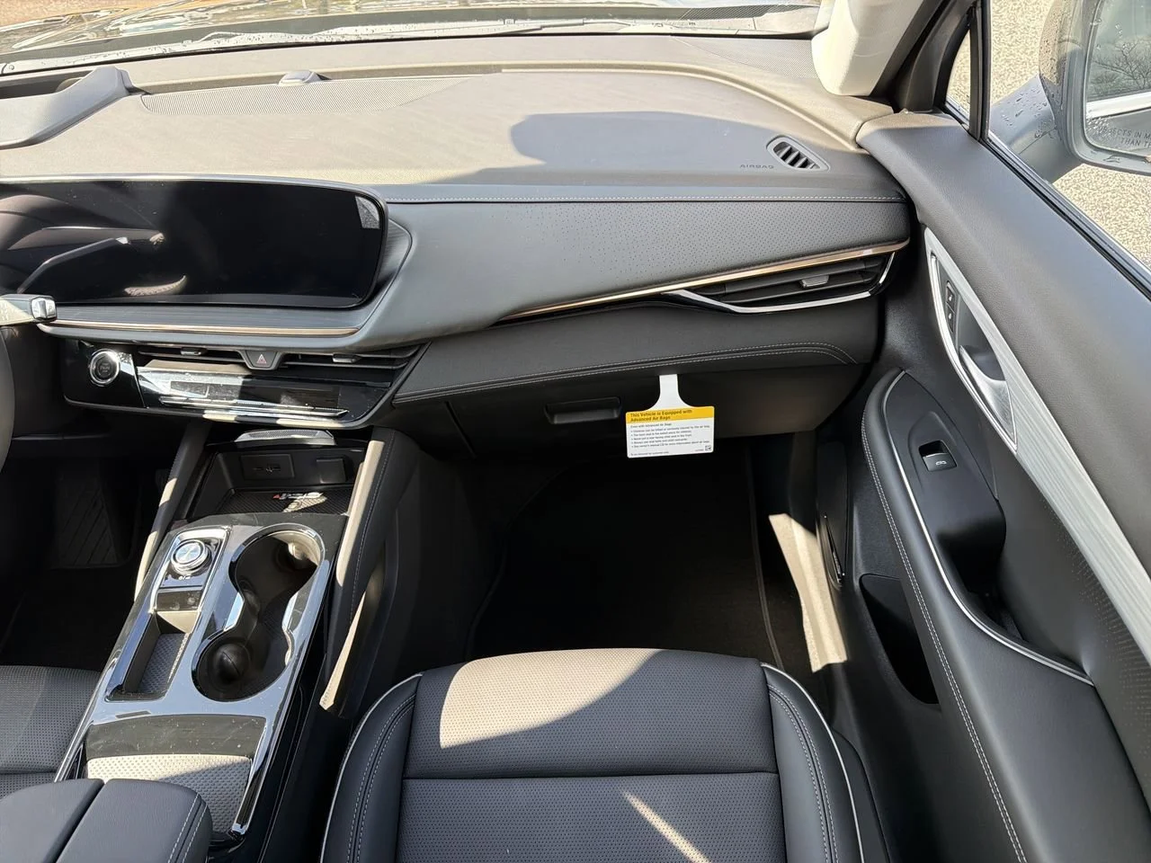 New 2026 Ebony Twilight Metallic Buick Avenir image 24