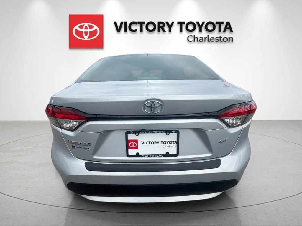 Used 2021 Silver Toyota LE image 4