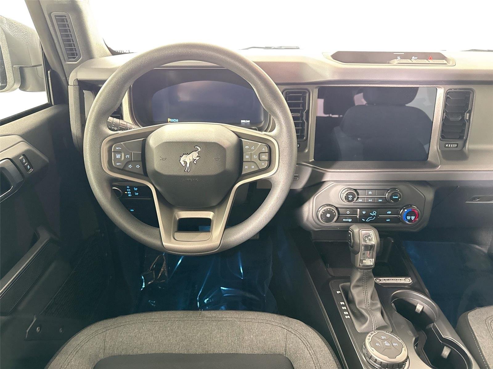 Used 2025 Oxford White Ford Base image 27