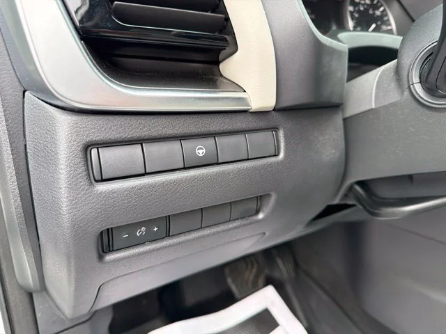 2023 Nissan Rogue SV - Photo 24