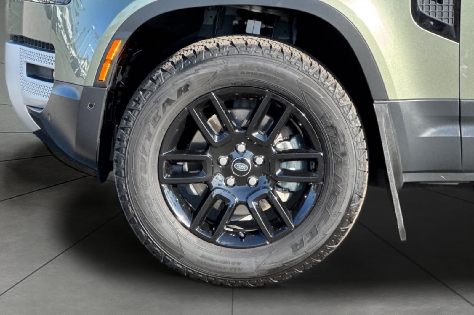 2024 Land Rover Defender S