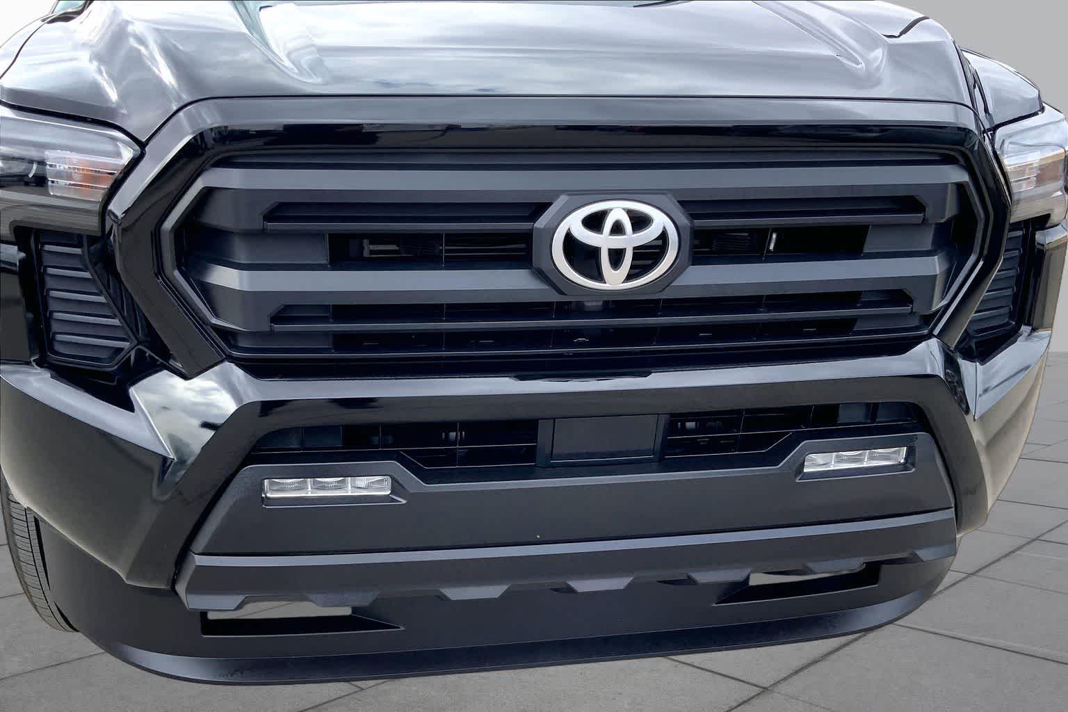 Used 2025 Black Toyota SR5 image 30