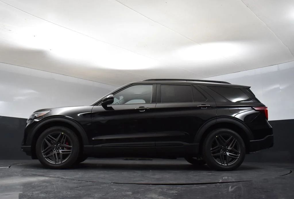 New 2026 Black Ford ST image 31