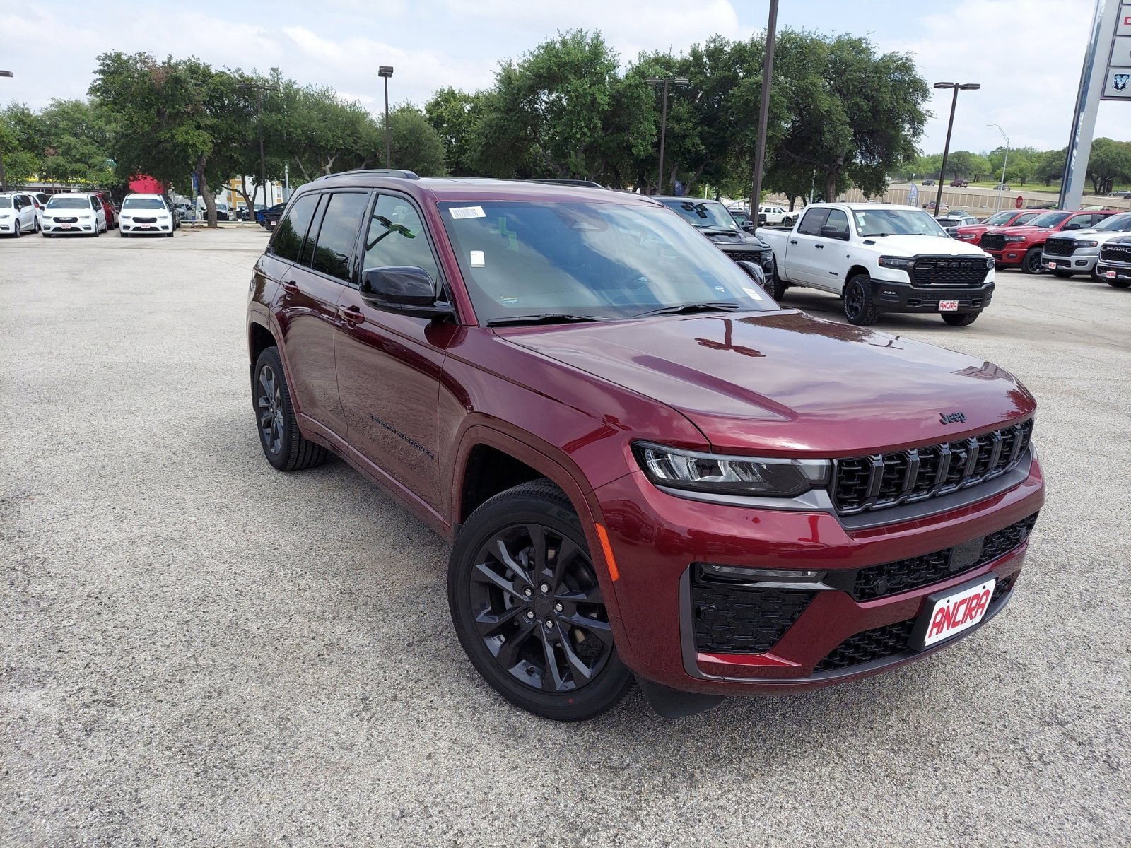 New 2026 Velvet Red Pearlcoat Jeep Limited Reserve image 24