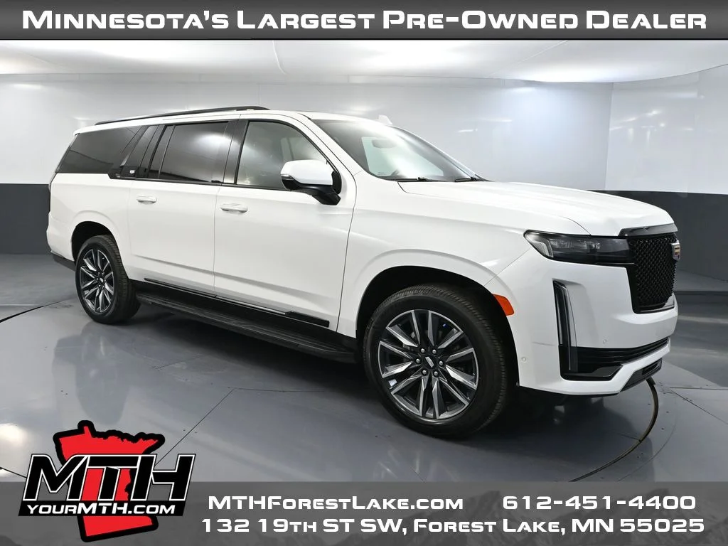 Used 2021 White Cadillac Sport image 1