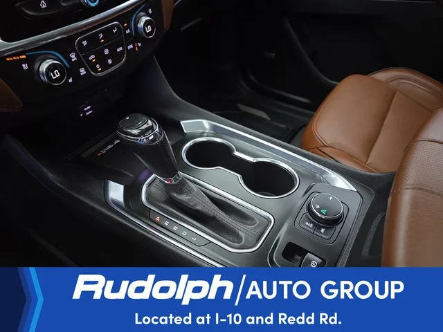 Used 2020 Pearl Chevrolet High Country image 28