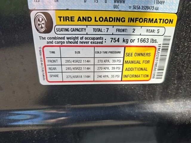 Used 2022  Ford Limited image 26