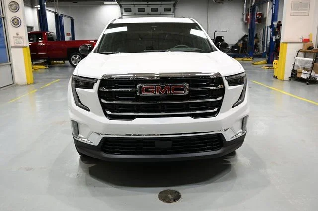 2026 GMC Acadia Elevation - Photo 3