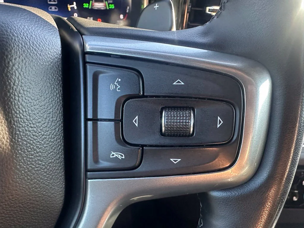 Used 2024 Summit White Chevrolet LT Trail Boss image 19