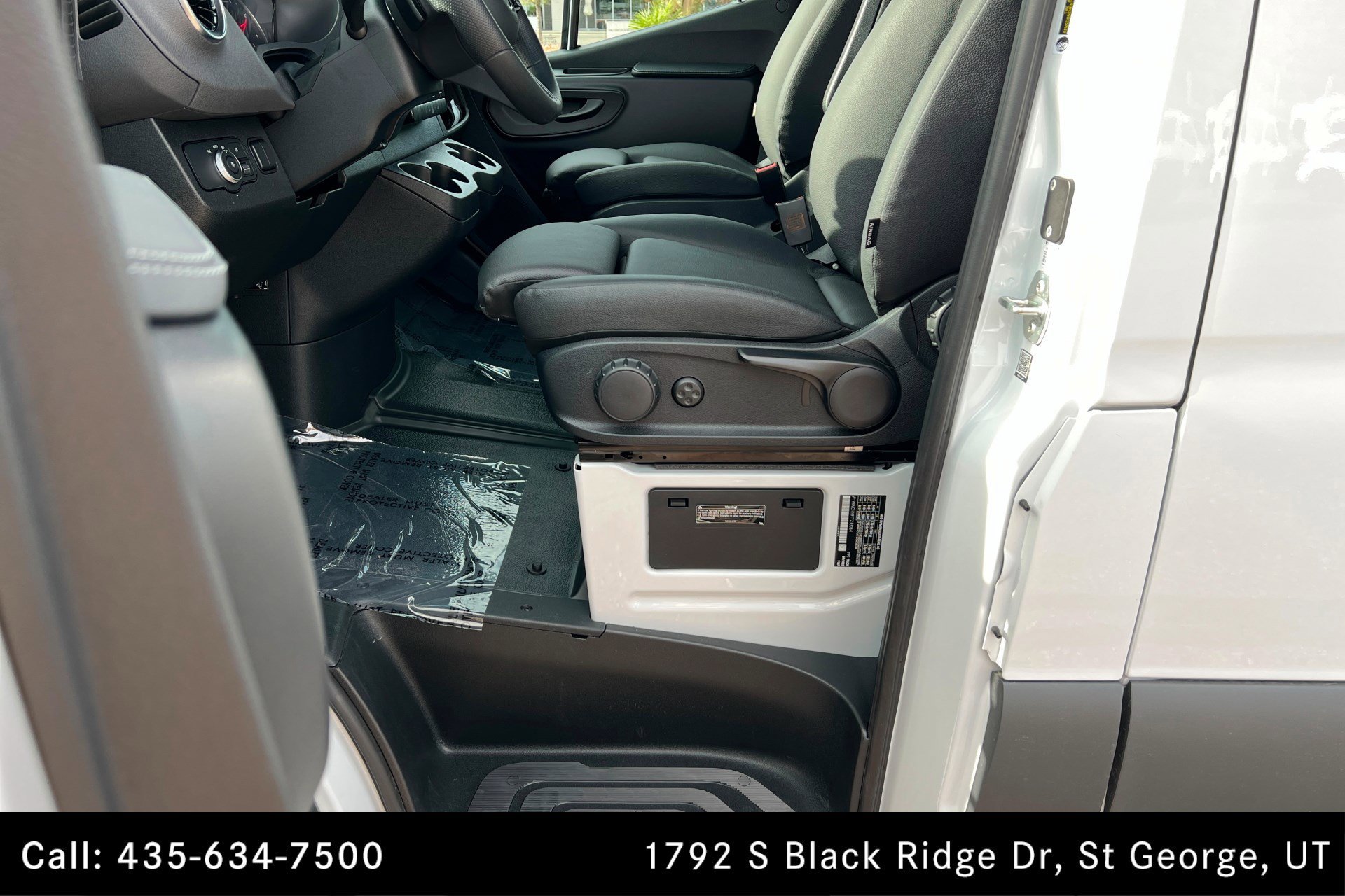 Used 2026 Arctic White Mercedes-Benz  image 14