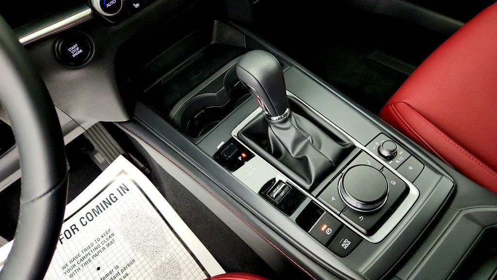 Used 2026 Polymetal Gray Metallic Mazda 2.5 S Carbon Edition AWD image 17