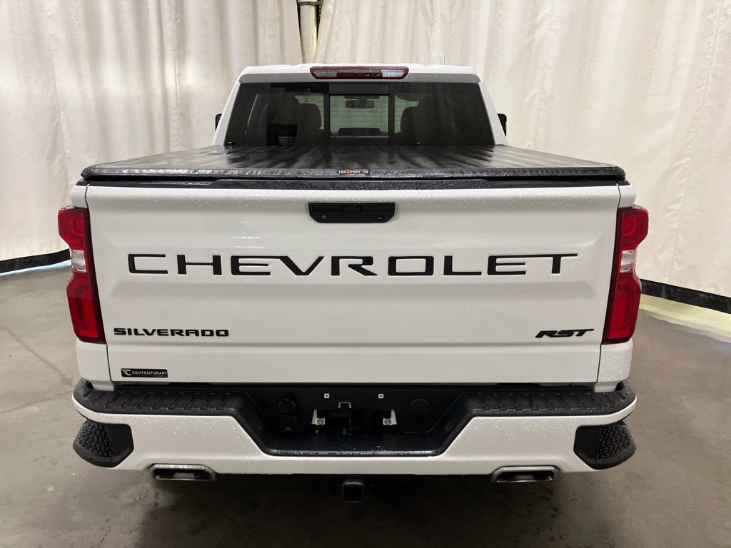 Used 2021 Summit White Chevrolet RST image 26