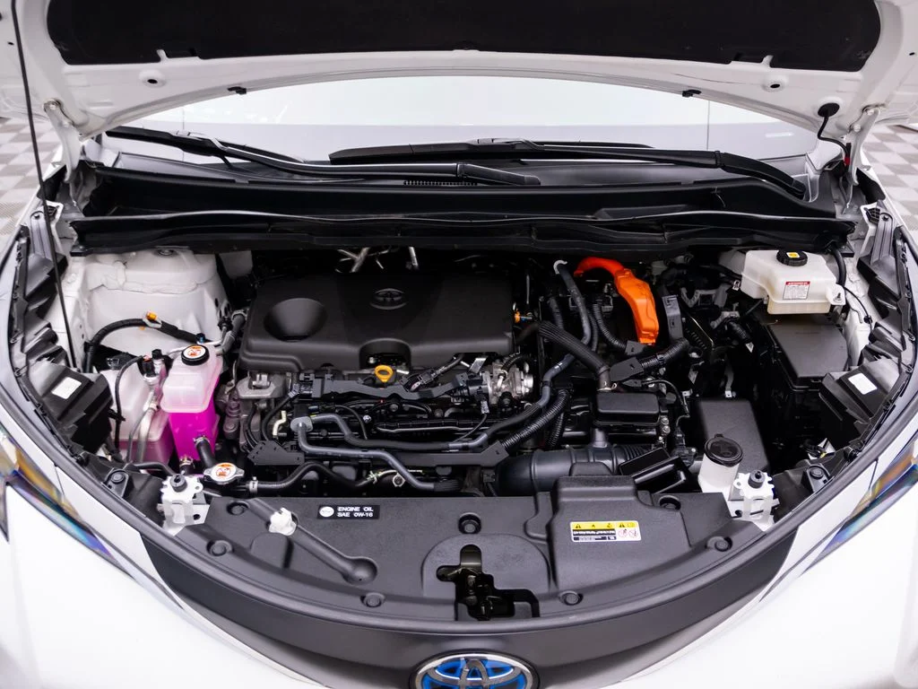 Used 2025 Beige Toyota XLE image 31
