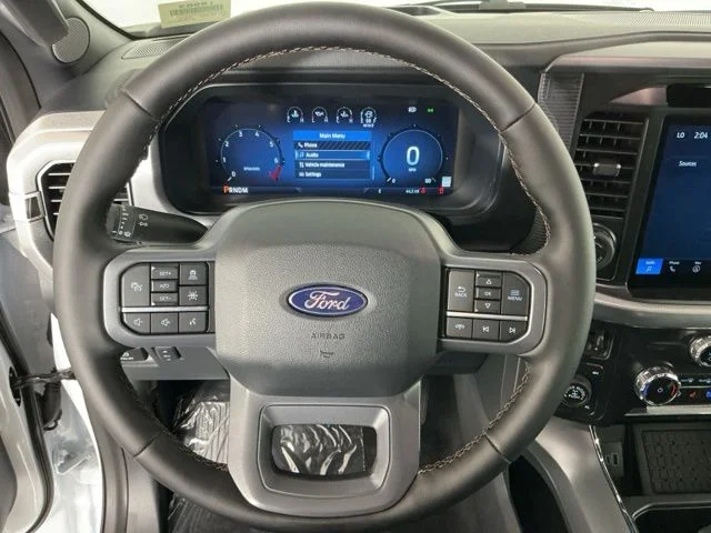 New 2025 Oxford White Ford Lariat image 19