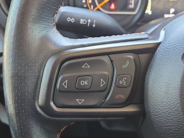 Used 2024  Jeep Mojave image 23
