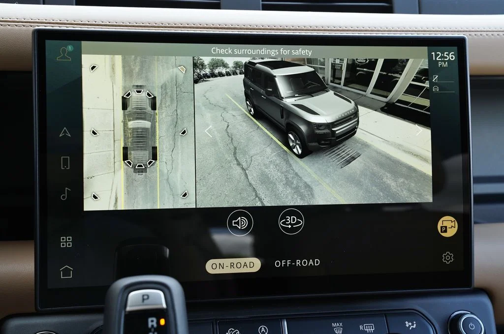 New 2026 Fuji White Land Rover X-Dynamic SE image 28