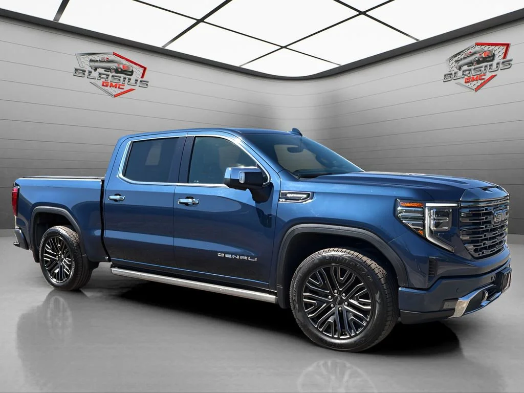 Used 2022 Pacific Blue Metallic GMC Denali Ultimate image 7
