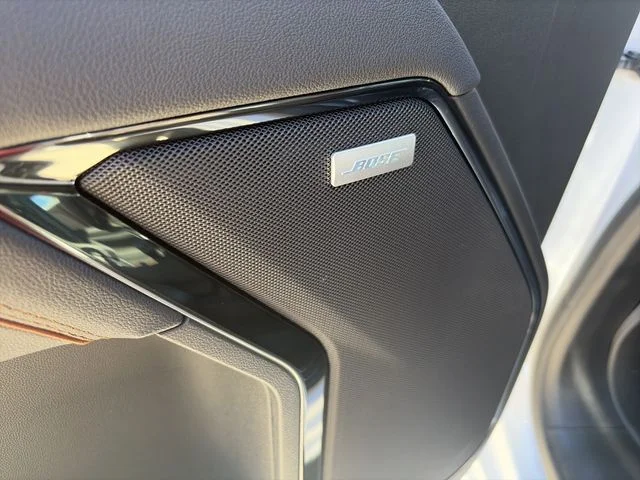 New 2026 White GMC AT4 image 18