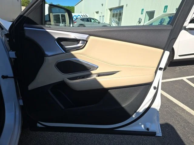 Used 2021 White Acura Base image 24