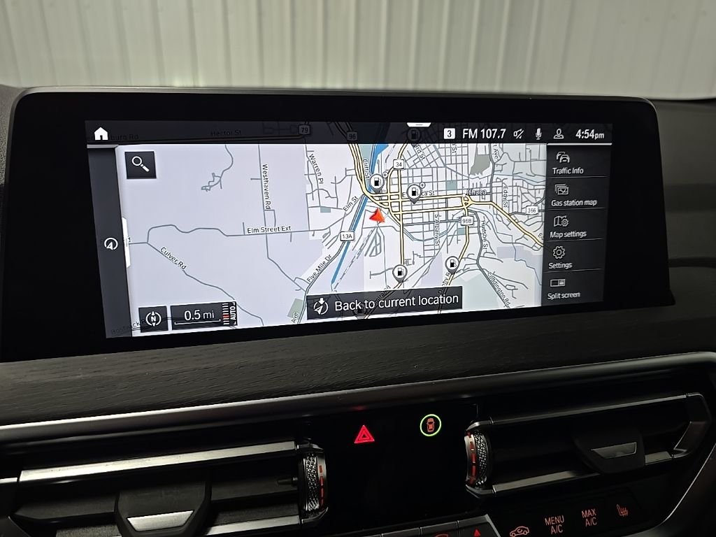 Used 2024 Gray BMW xDrive30i image 25