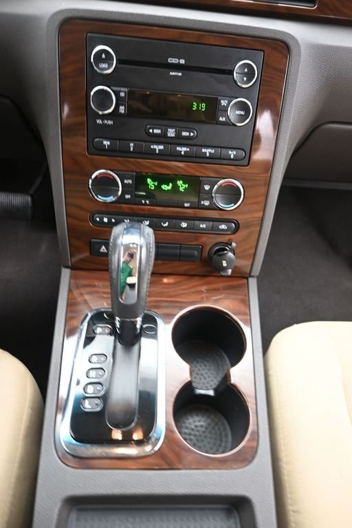 Used 2008  Ford SEL image 17