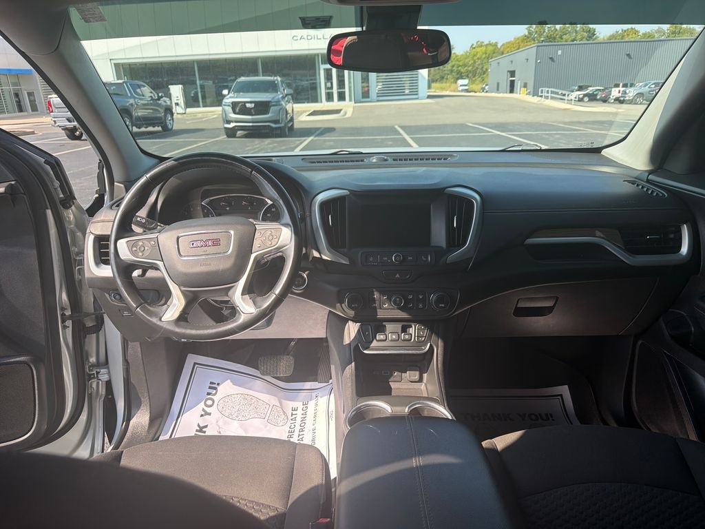Used 2021 Silver GMC SLE image 15