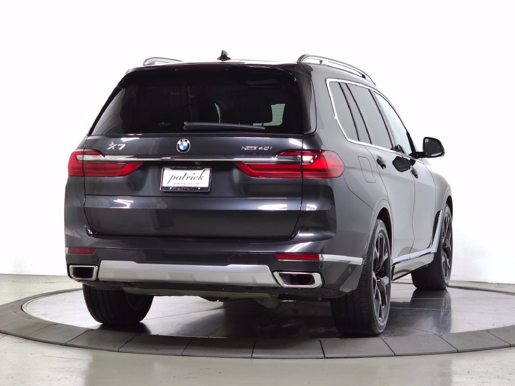 Used 2020 Dark Graphite BMW xDrive40i image 11