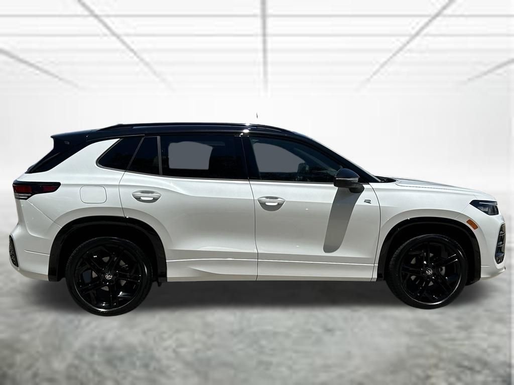 New 2026 White/off-white Volkswagen SE R-Line Black image 6