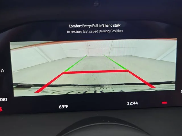 Used 2023  McLaren TechLux image 16