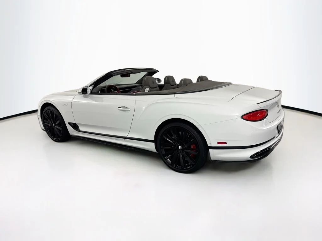 Used 2022  Bentley Speed image 7