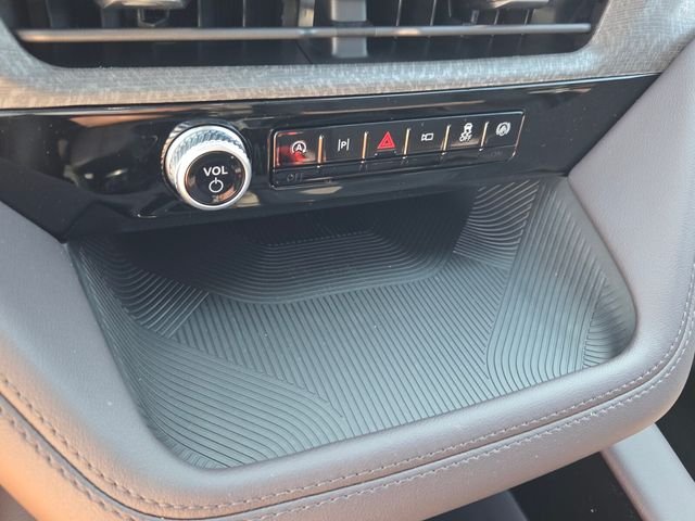 New 2026 Carbonized Gray Metallic Ford Platinum image 21