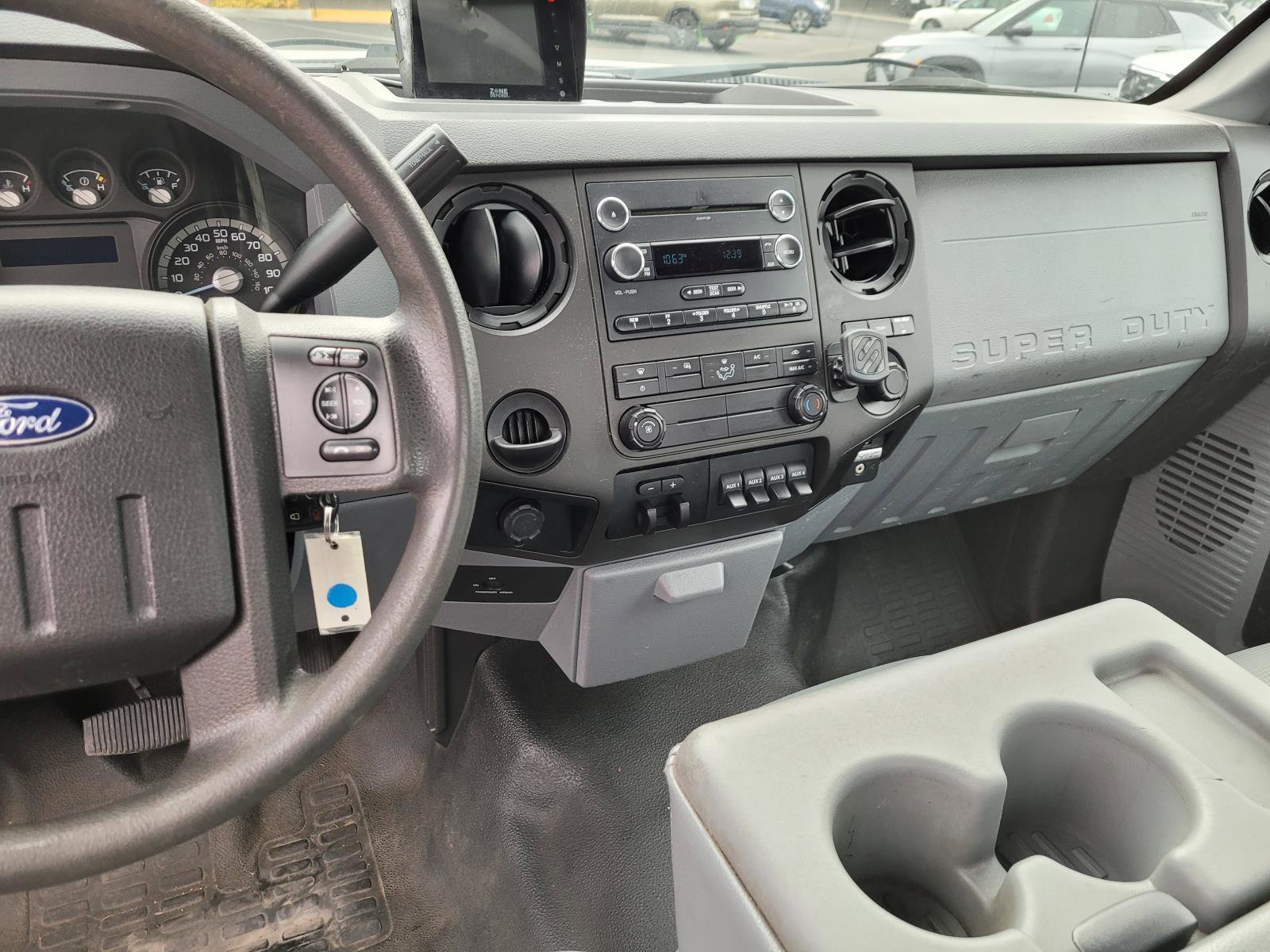 Used 2016 Oxford White Ford  image 12
