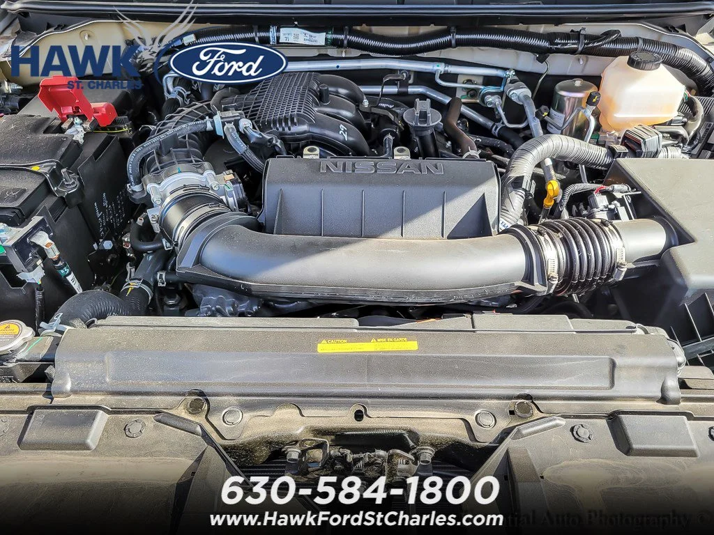 Used 2025 Glacier White Nissan S image 21