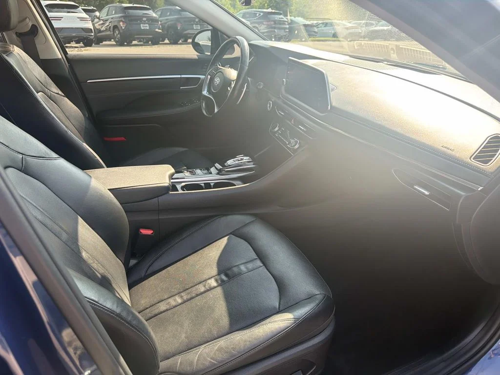 Used 2022 Blue Hyundai Limited image 26