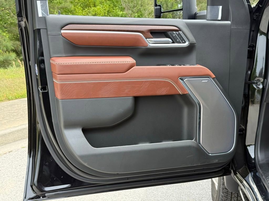 New 2026 Onyx Black GMC Denali Ultimate DRW image 16