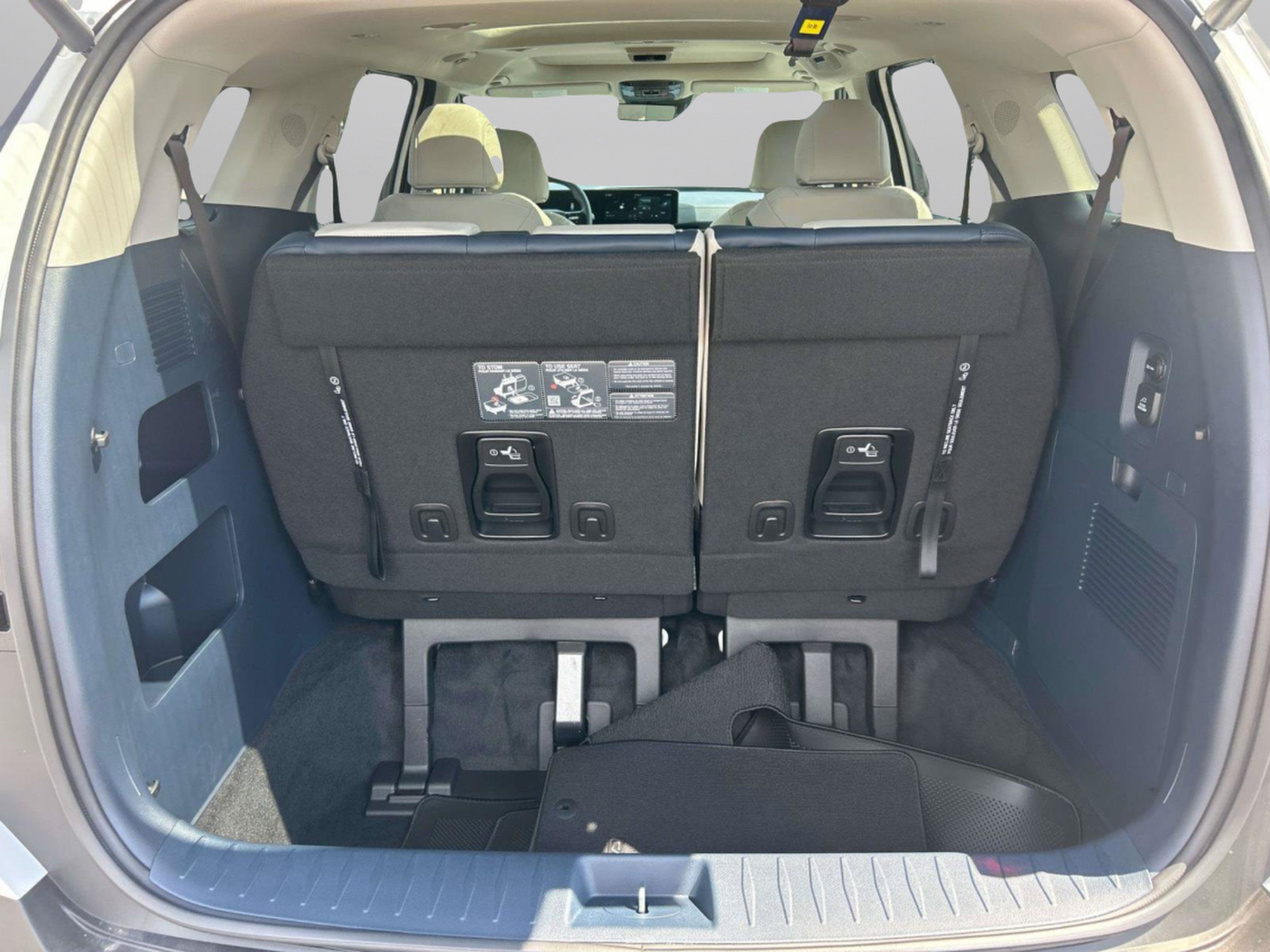 New 2027 Snow White Pearl Kia SX image 9