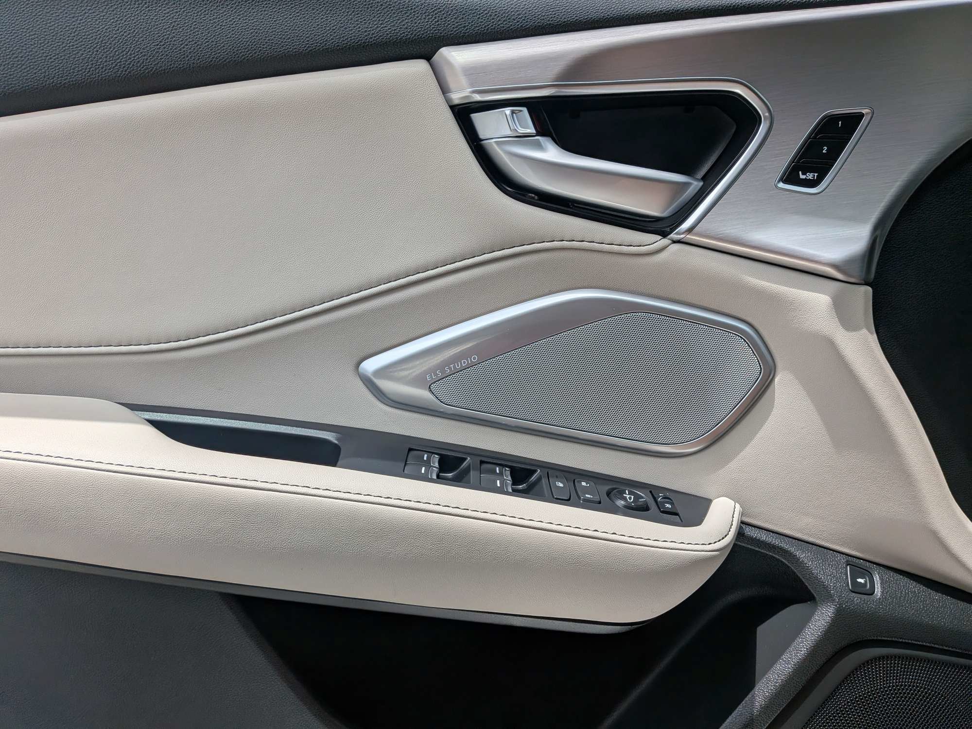 Certified Used 2026 Platinum White Pearl Acura Technology Package image 59